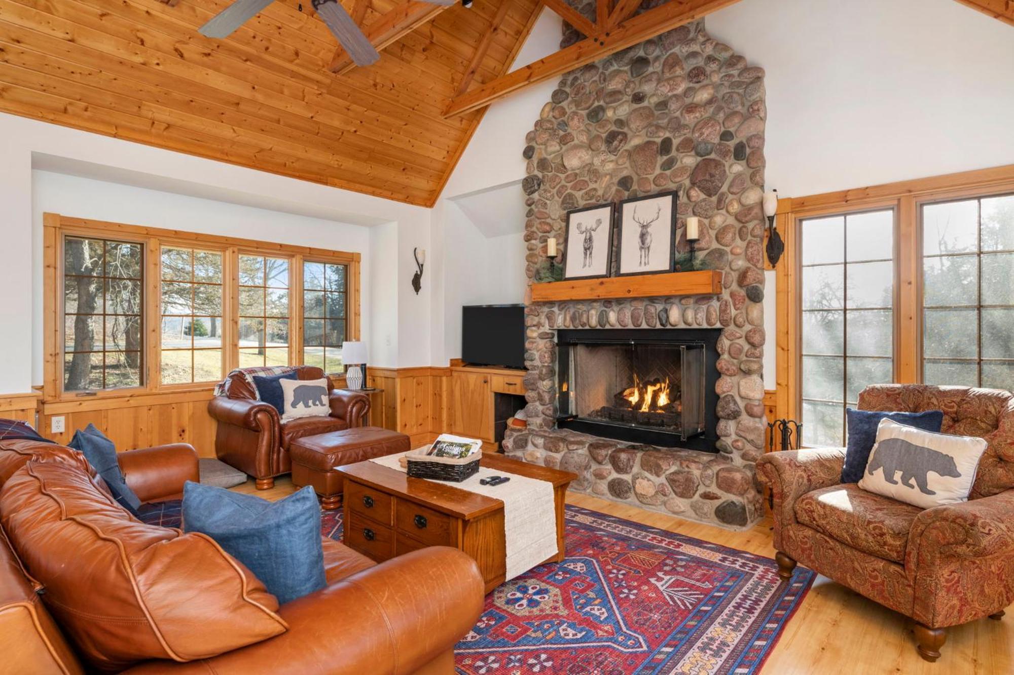 The Lodge, 'North Woods' Style, Boutique Galena Getaway! ภายนอก รูปภาพ